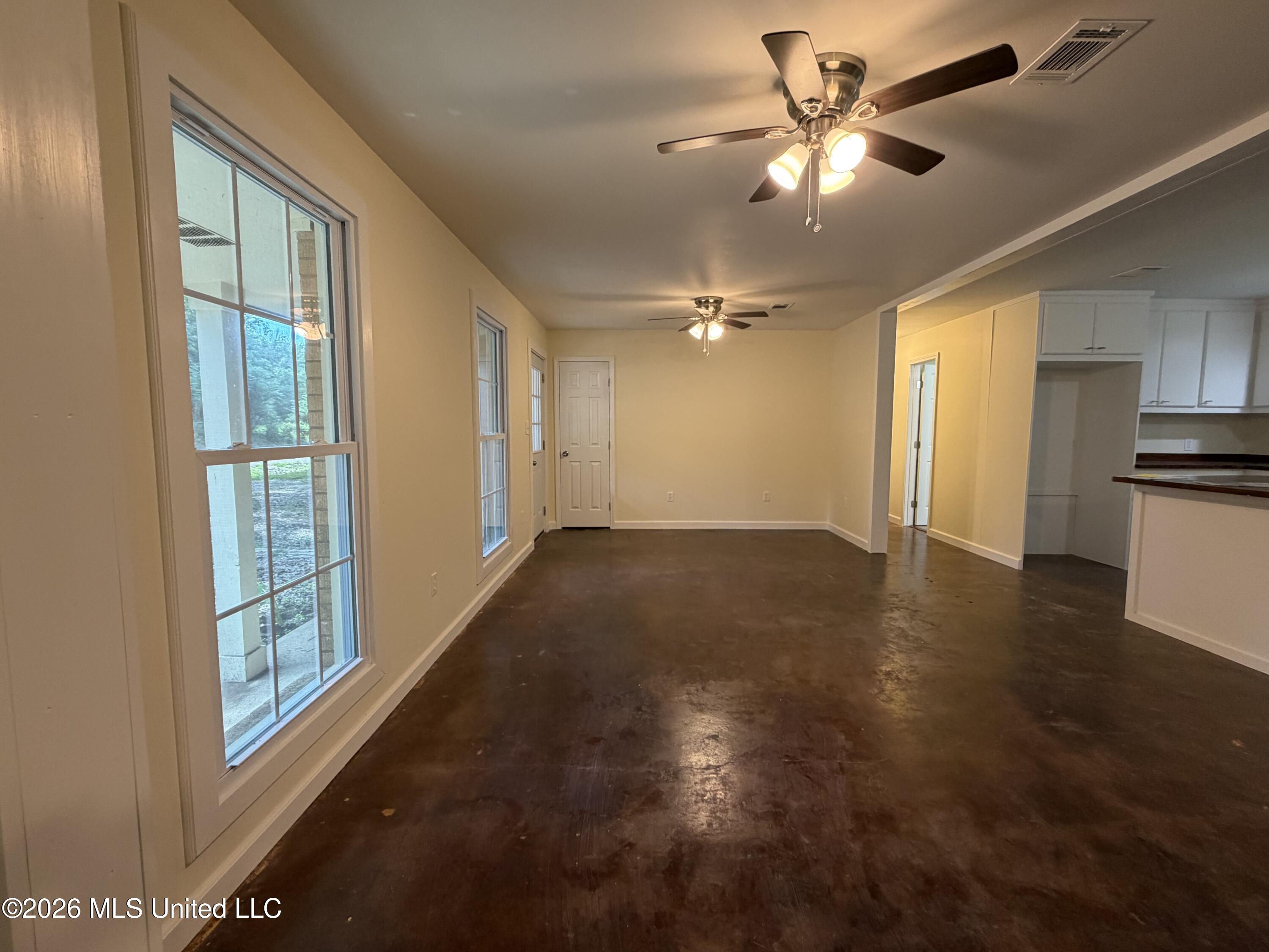 2159 Sunny Lane Road Benton, MS 39039 - Photo 6 of 21 IMG_0227