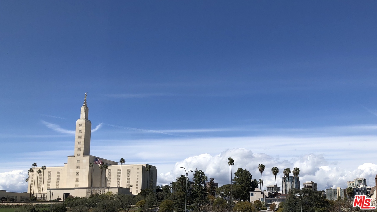 1811 Manning Avenue, Unit 202 Los Angeles, CA 90025 - Photo 15 of 18 a view of a city with tall buildings