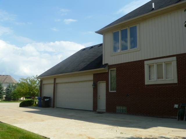 13172 Rhea Court Utica, MI 48315 - Photo 3 of 6 31070829-2.JPG