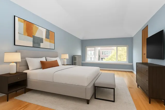 $225,000 | 6818 South Harper Avenue, Chicago, IL 60637