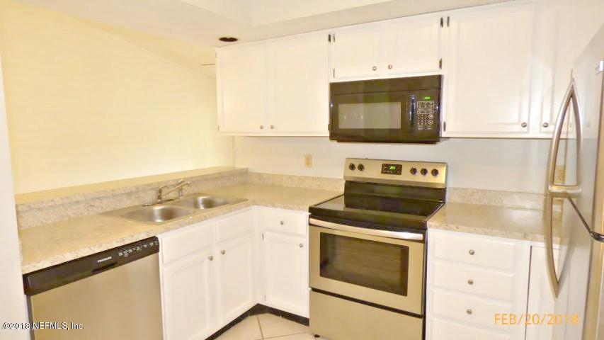 2486 Spring Vale Road Jacksonville, FL 32246 - Photo 5 of 19 20180220222605678029000000-o