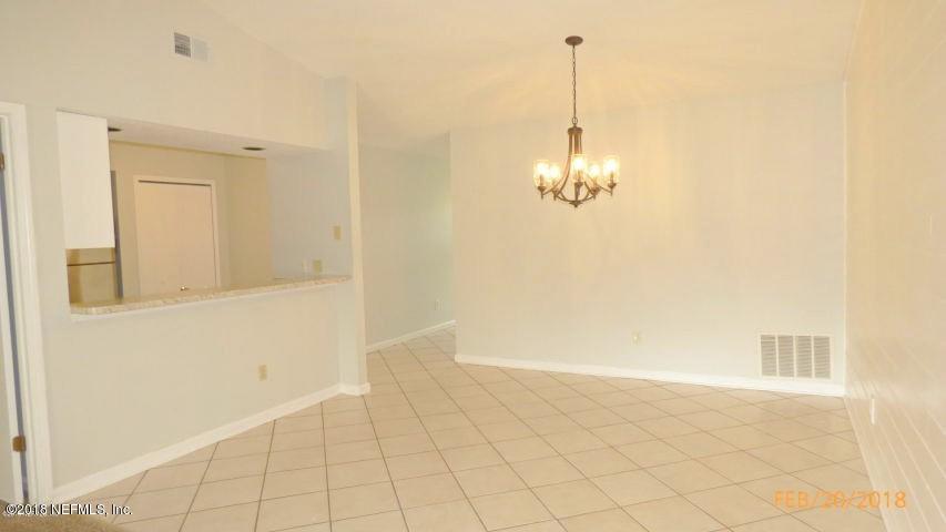 2486 Spring Vale Road Jacksonville, FL 32246 - Photo 7 of 19 20180220222552889109000000-o