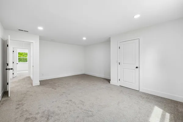 $650,000 | 1198 Rogues Fork Road, Bethpage, TN 37022