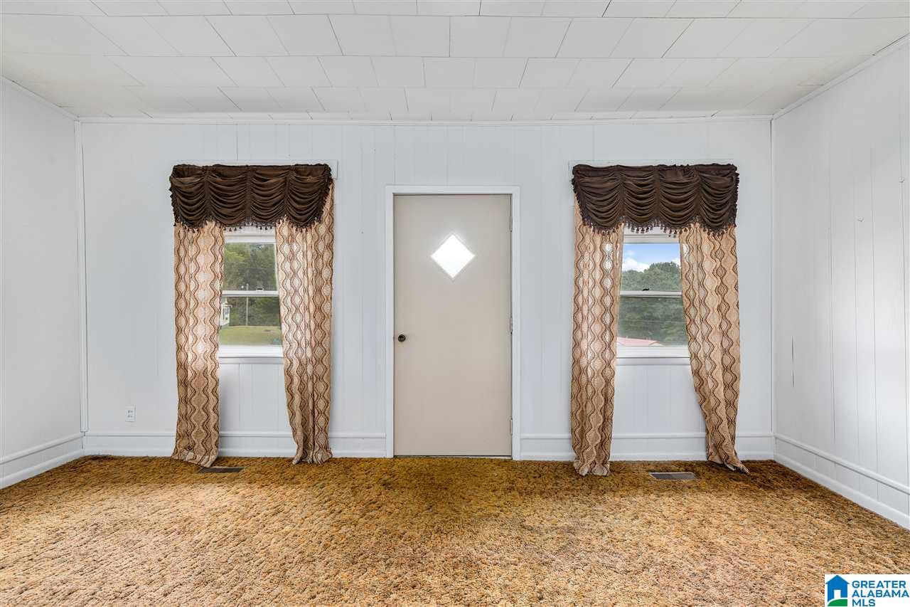 736 Sand Valley Road Oneonta, AL 35121 - Photo 7 of 34