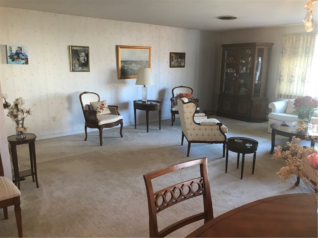 158 West Blue Ridge Road Cranston, RI 02920 - Photo 17 of 38 Gallery Image 17