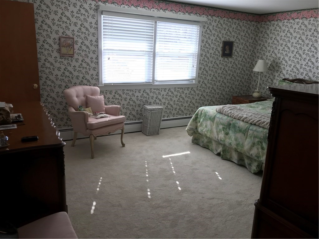 158 West Blue Ridge Road Cranston, RI 02920 - Photo 24 of 38 Gallery Image 24