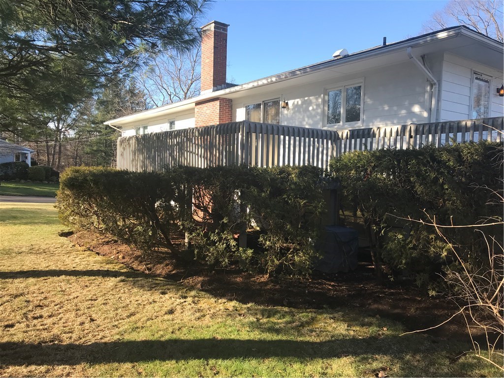 158 West Blue Ridge Road Cranston, RI 02920 - Photo 34 of 38 Gallery Image 34