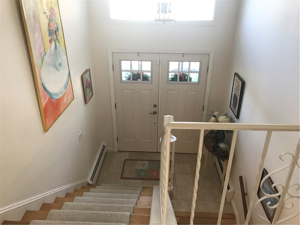 158 West Blue Ridge Road Cranston, RI 02920 - Photo 5 of 38 Gallery Image 5