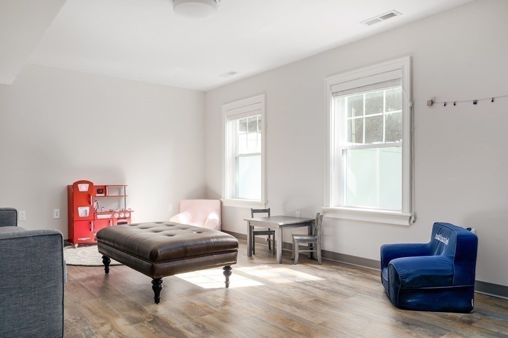 28 Adams Road, Unit 28 Winchester, MA 01890 - Photo 29 of 34 Gallery Image 29