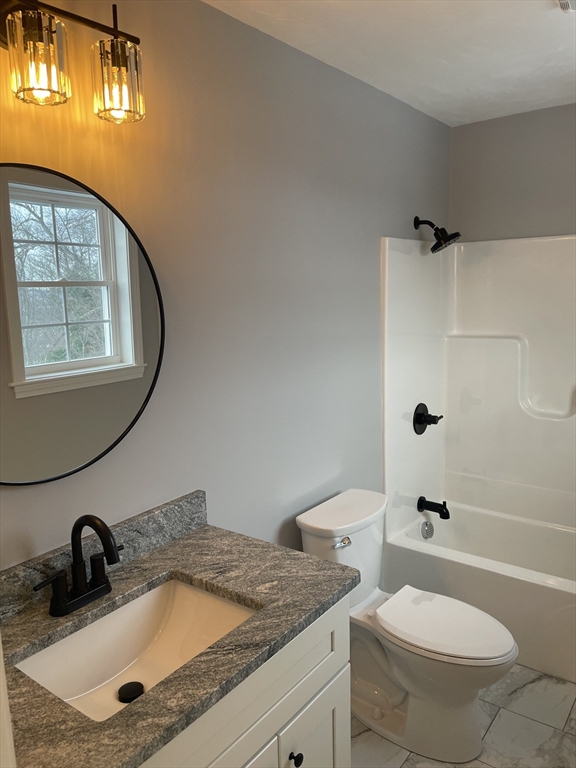 27 Havana Road Worcester, MA 01603 - Photo 9 of 15