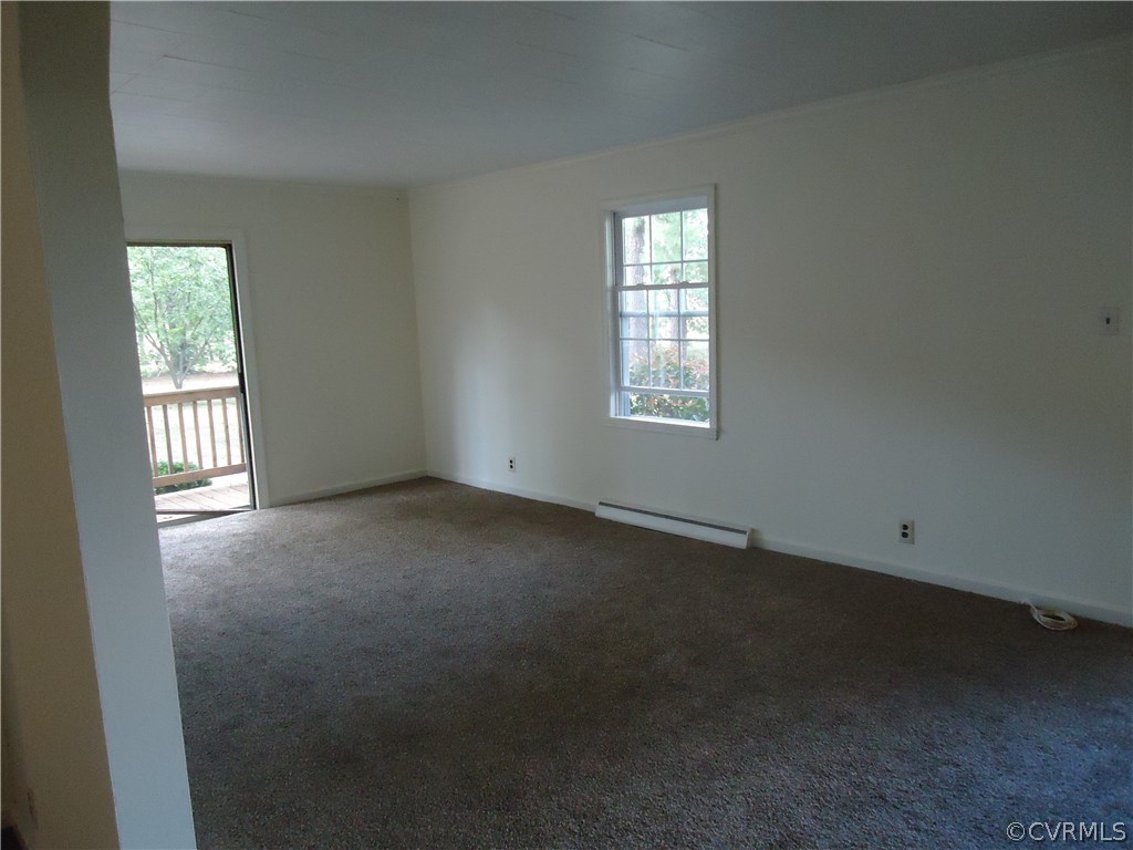 343 Raines Tavern Road Farmville, VA 23901 - Photo 11 of 35 Living Room