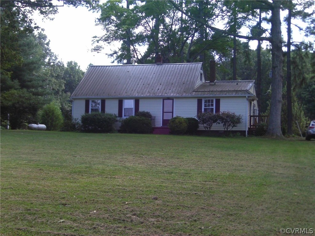 343 Raines Tavern Road Farmville, VA 23901 - Photo 2 of 35
