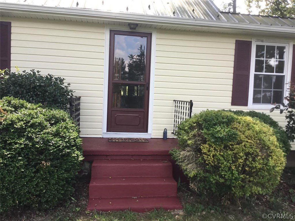 343 Raines Tavern Road Farmville, VA 23901 - Photo 3 of 35