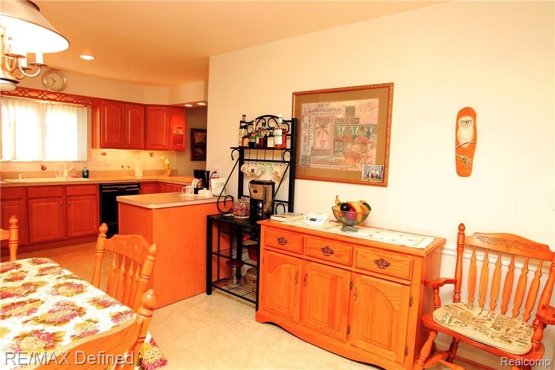 283 Poco Court Rochester, MI 48307 - Photo 27 of 56 03 kit s.jpg