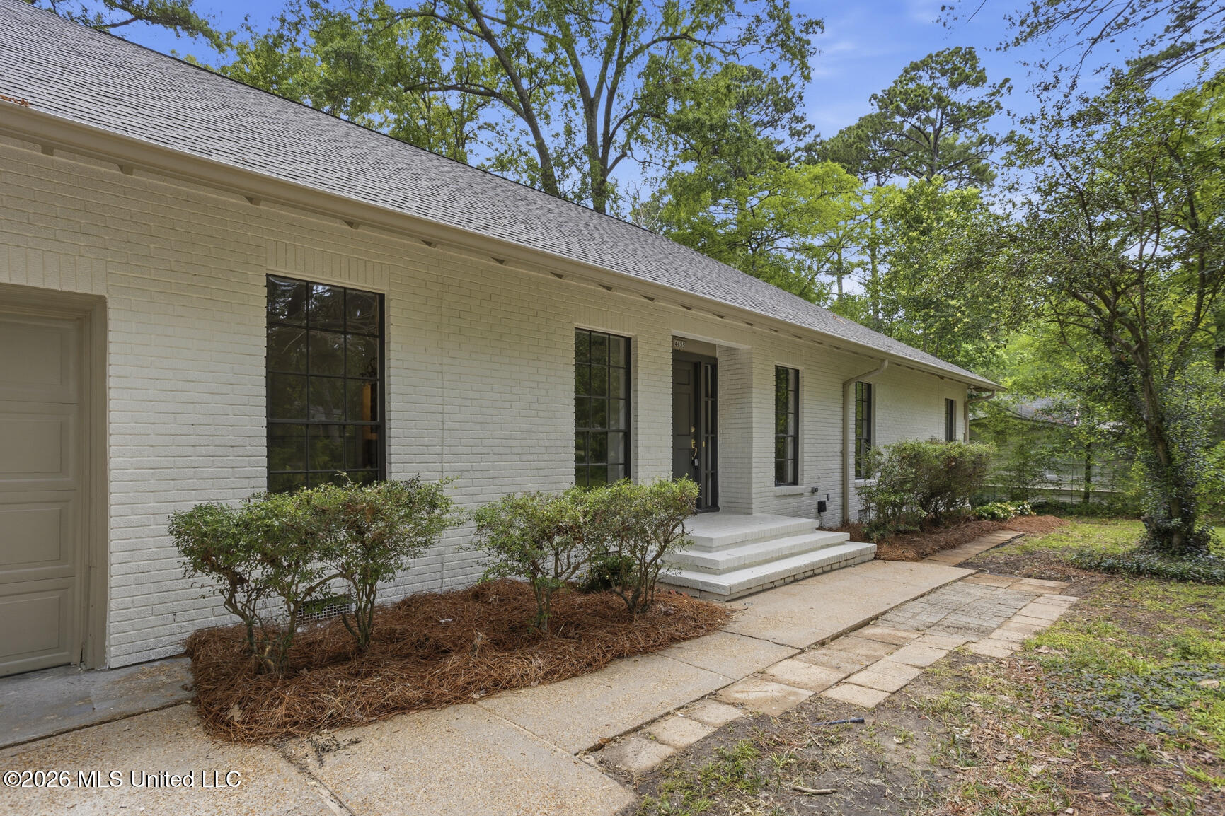 4455 East Ridge Drive Jackson, MS 39211 - Photo 4 of 42 4455 Eastridge-4
