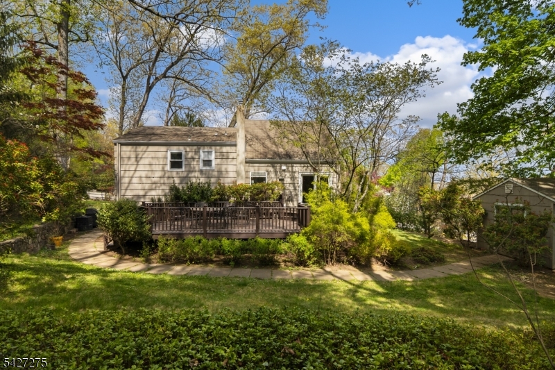 11 Watchtower Road Denville, NJ 07834 - Photo 26 of 39