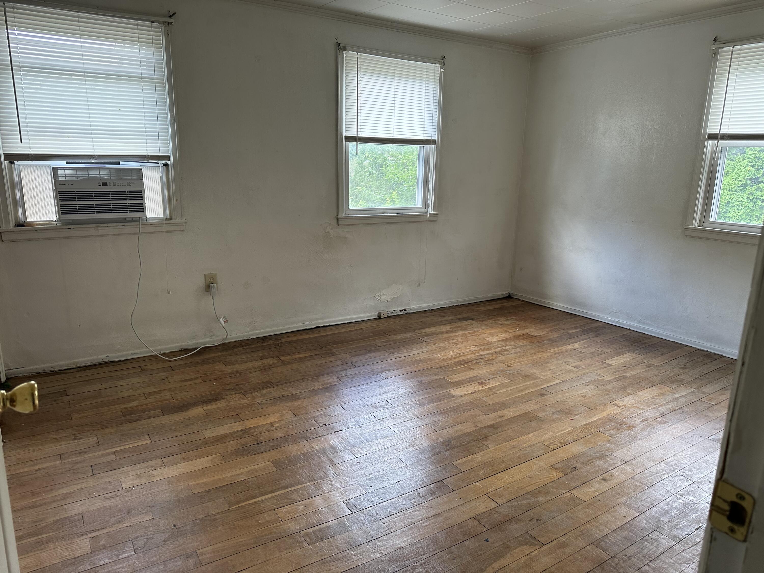 910-912 Mitchell Boulevard Springfield, OH 45503 - Photo 6 of 7