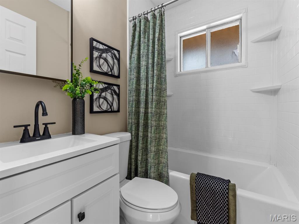 745 Mullanphy Road Florissant, MO 63031 - Photo 13 of 20