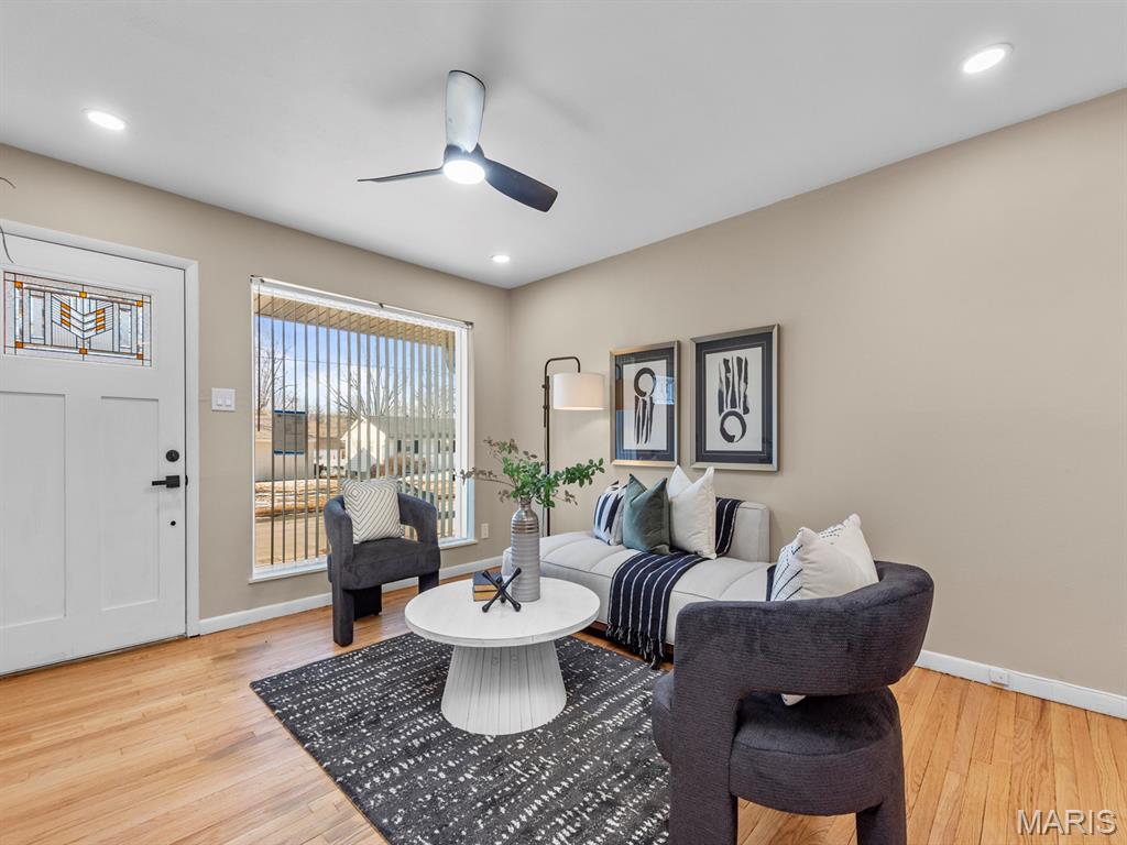 745 Mullanphy Road Florissant, MO 63031 - Photo 3 of 20