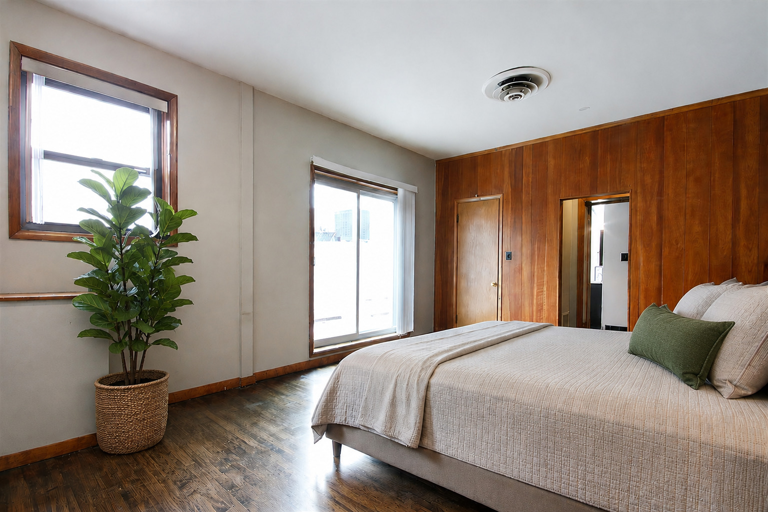 2013 West Division Street, Unit 2E Chicago, IL 60622 - Photo 7 of 13