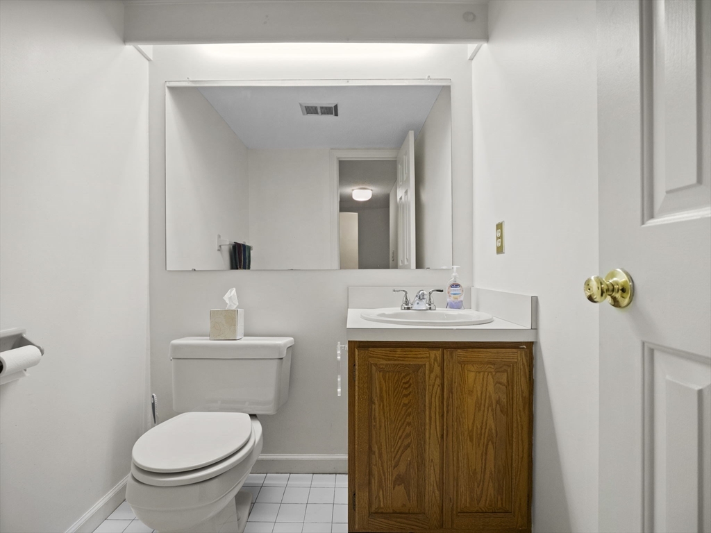 903 Foxwood Circle, Unit 903 Peabody, MA 01960 - Photo 11 of 41