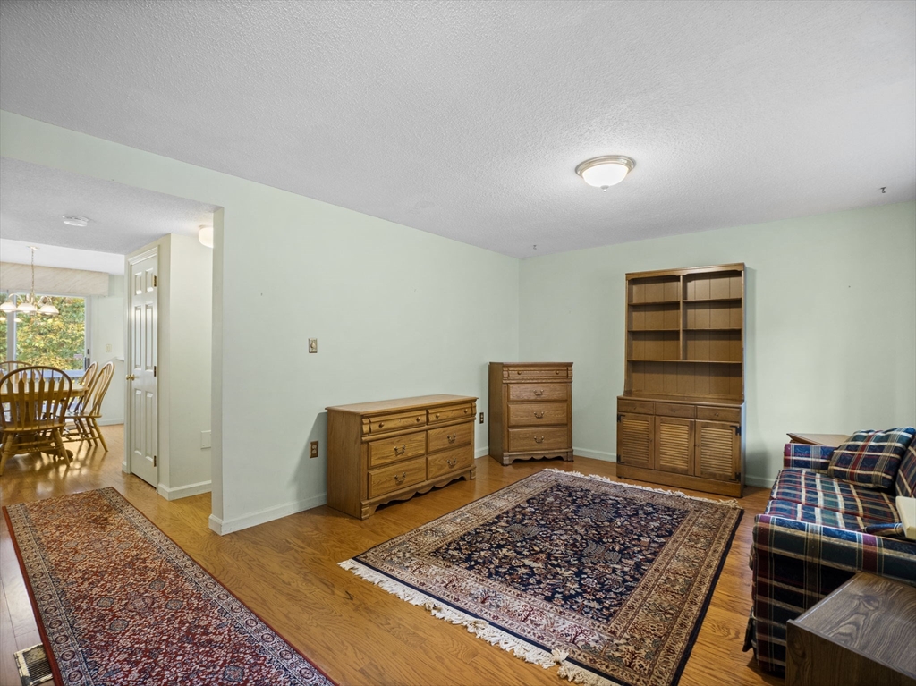 903 Foxwood Circle, Unit 903 Peabody, MA 01960 - Photo 3 of 41