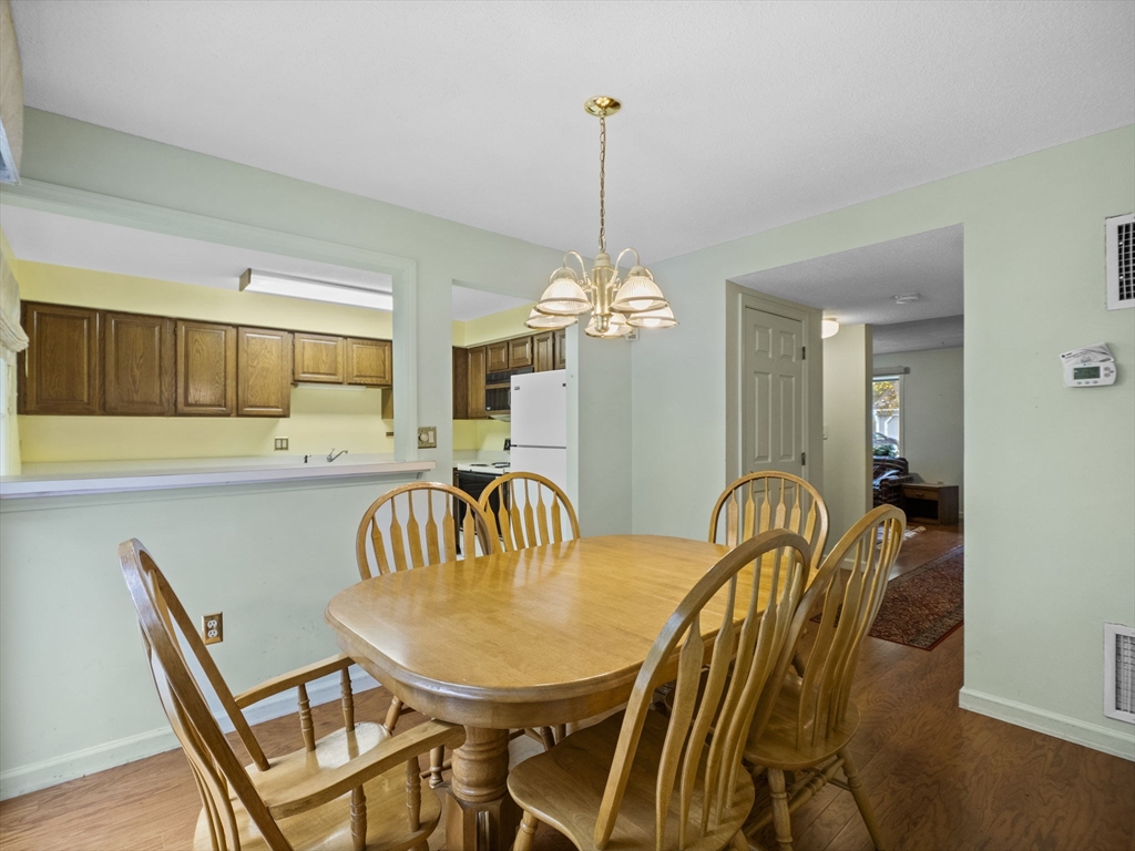 903 Foxwood Circle, Unit 903 Peabody, MA 01960 - Photo 7 of 41
