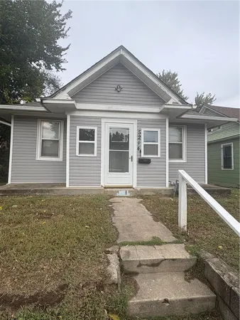 $1,200 | 5214 Scarritt Avenue, Kansas City, MO 64123