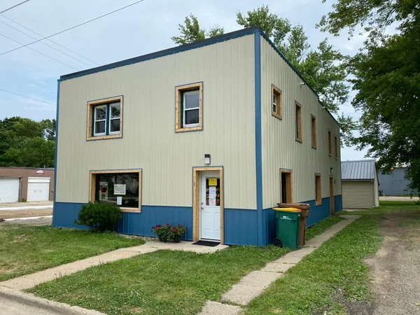 $249,900 | 220 East 7th Street, Albert Lea, MN 56007