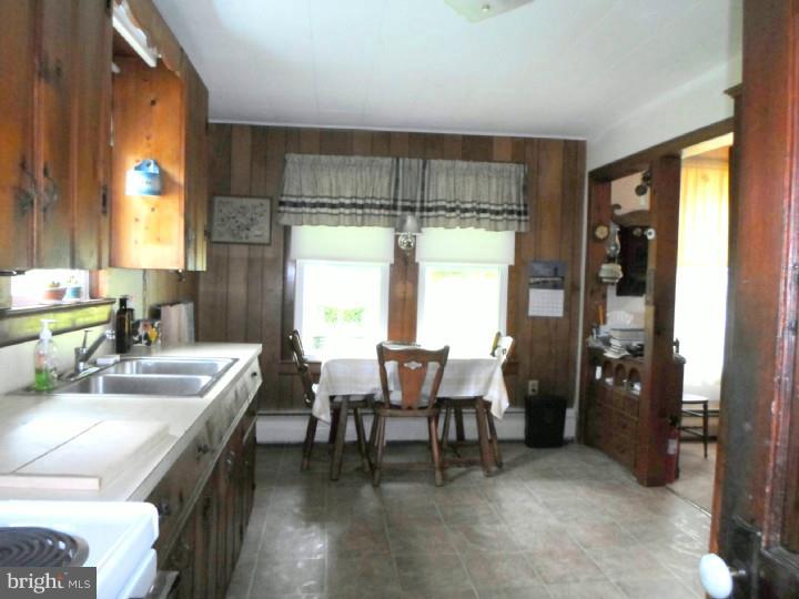 154 Roadstown Road Bridgeton, NJ 08302 - Photo 3 of 24