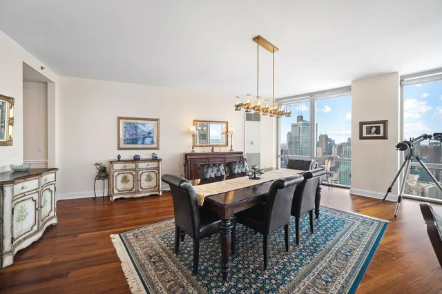 $1,790,000 | 1211 South Prairie Avenue, Unit 6201, Chicago, IL 60605