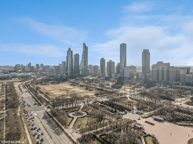 $1,790,000 | 1211 South Prairie Avenue, Unit 6201, Chicago, IL 60605