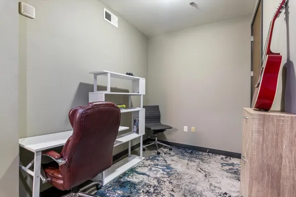 $1,795 | 1510 Demonbreun Street, Unit 706, Nashville, TN 37203