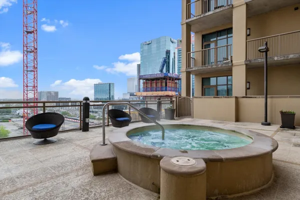 $1,795 | 1510 Demonbreun Street, Unit 706, Nashville, TN 37203