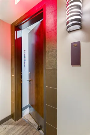 $1,795 | 1510 Demonbreun Street, Unit 706, Nashville, TN 37203