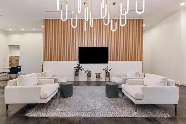 $1,795 | 1510 Demonbreun Street, Unit 706, Nashville, TN 37203