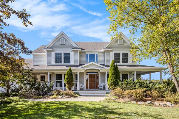 $995,000 | 9975 Young Avenue Northeast, Rockford, MI 49341