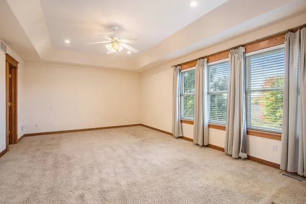 $995,000 | 9975 Young Avenue Northeast, Rockford, MI 49341