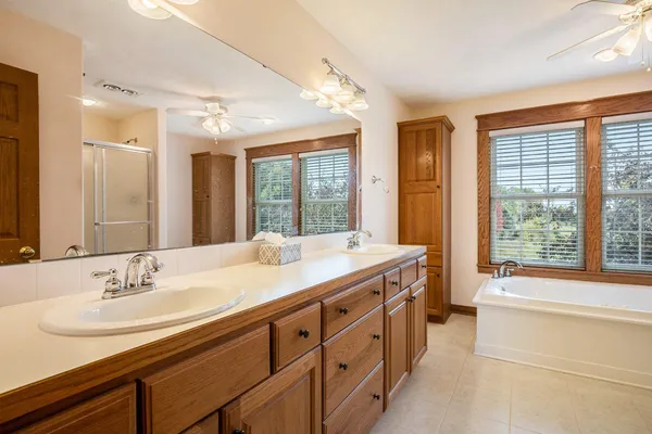 $995,000 | 9975 Young Avenue Northeast, Rockford, MI 49341