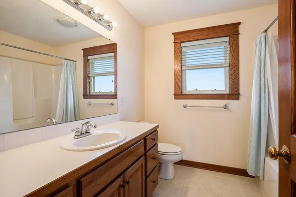 $995,000 | 9975 Young Avenue Northeast, Rockford, MI 49341