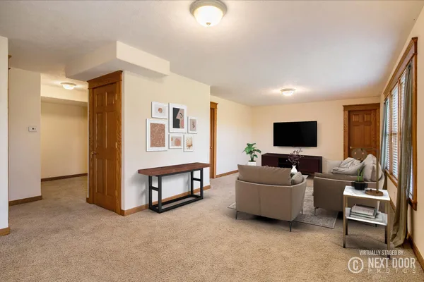 $995,000 | 9975 Young Avenue Northeast, Rockford, MI 49341