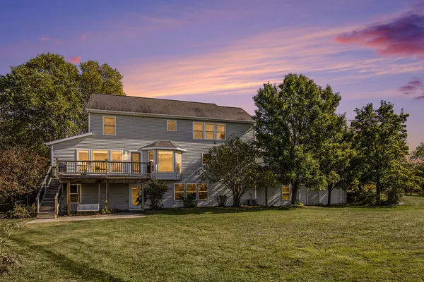$995,000 | 9975 Young Avenue Northeast, Rockford, MI 49341