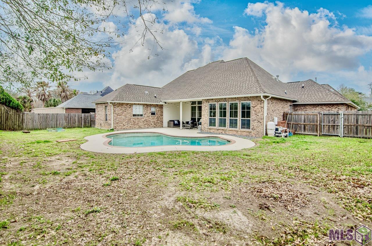 9529 Homestead Drive Baton Rouge, LA 70817 - Photo 7 of 26 Gallery Image 7