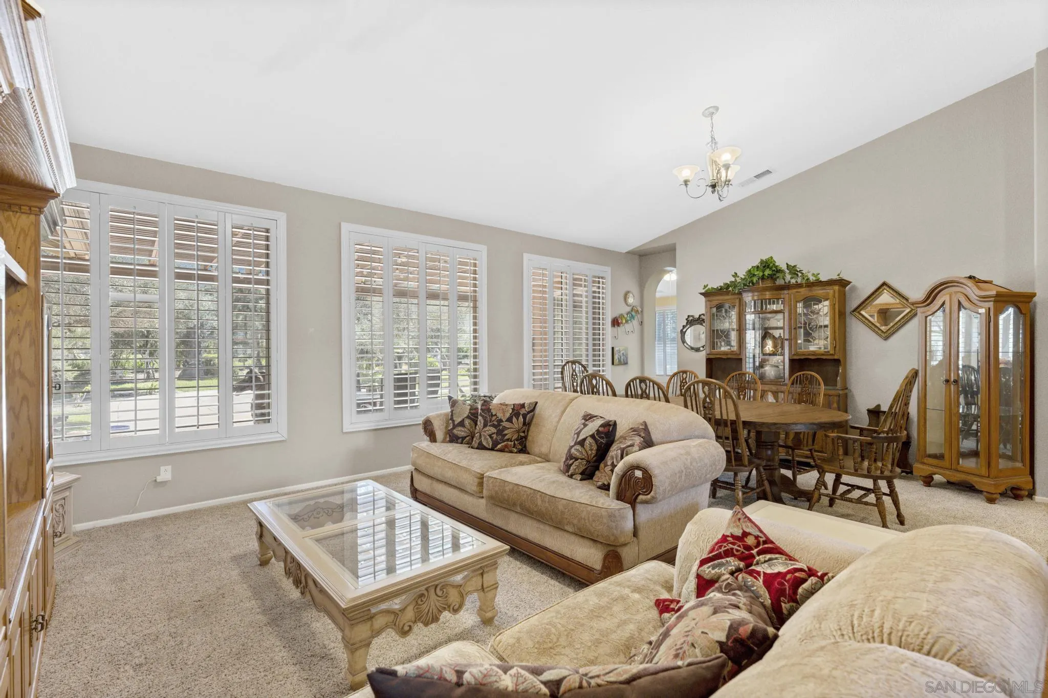 23630 Isla Del Rey Ramona, CA 92065 - Photo 11 of 58 Gallery Image 11