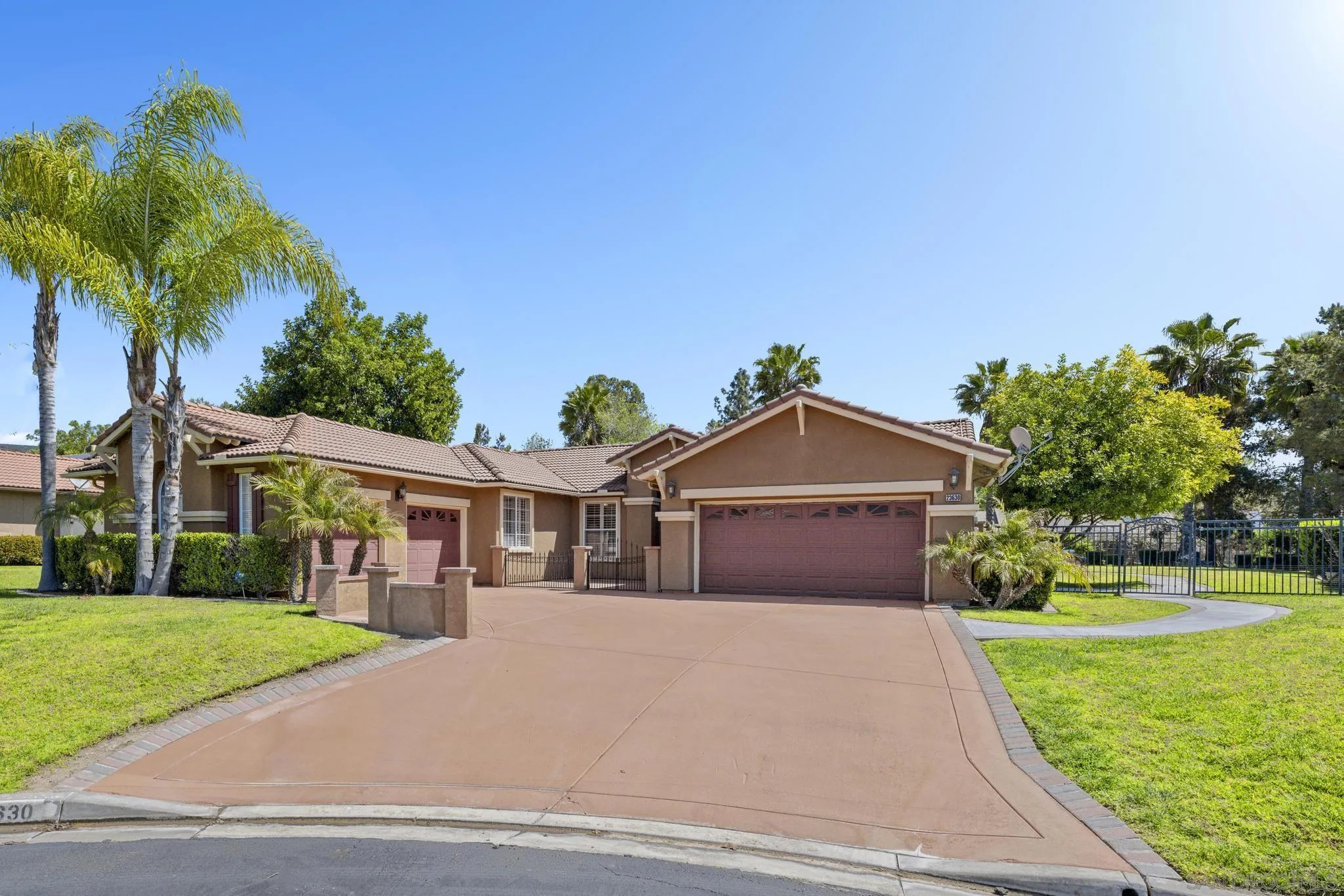 23630 Isla Del Rey Ramona, CA 92065 - Photo 2 of 58 Gallery Image 2