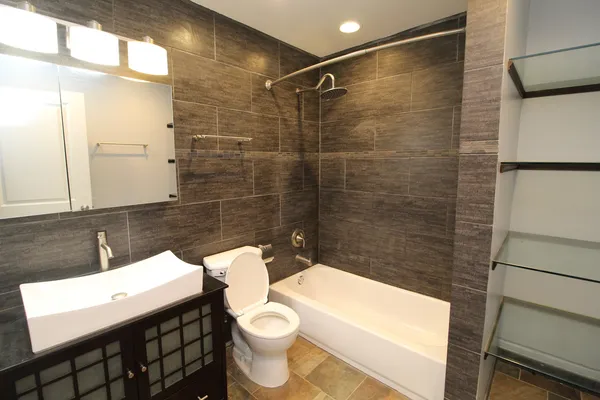 $2,600 | 2155 West Potomac Avenue, Unit 1F, Chicago, IL 60622