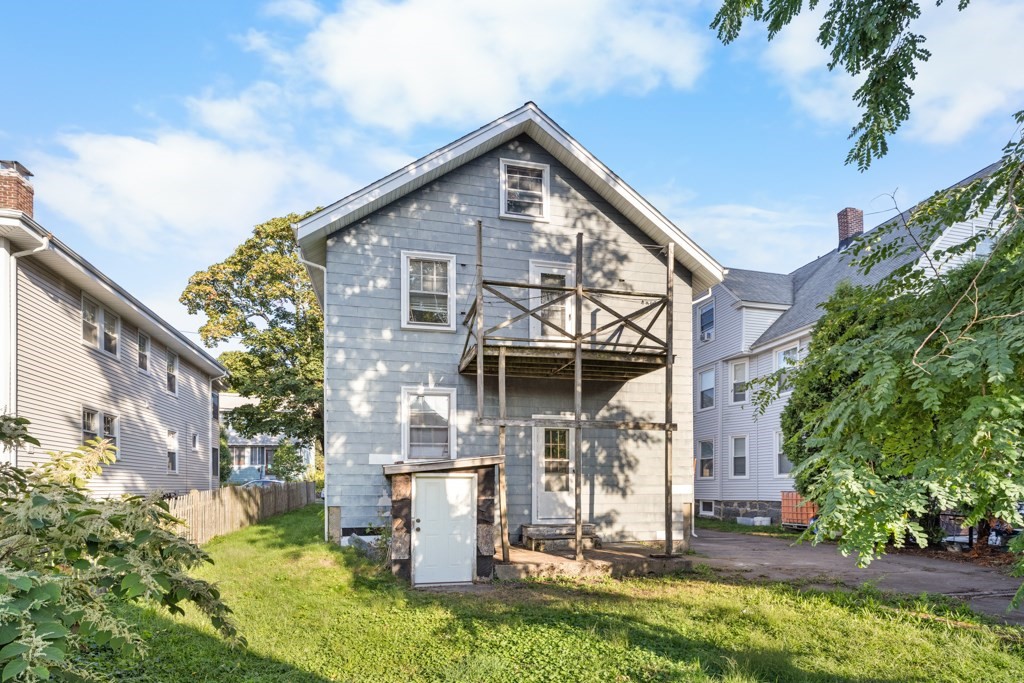 14-16 Ridgeway Street Quincy, MA 02170 - Photo 4 of 19