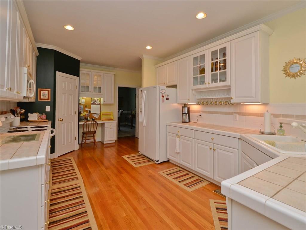 1682 Deer Run Court Oak Ridge, NC 27310 - Photo 15 of 29