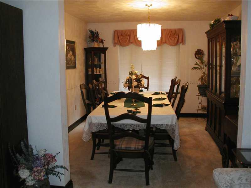 6227 Old Rte 8 Butler, PA 16002 - Photo 5 of 20 Dining Room.