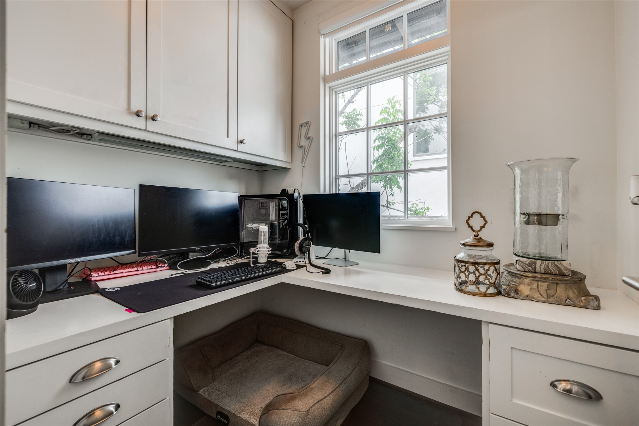 2815 Albans Road Houston, TX 77005 - Photo 32 of 50 Small Second Office